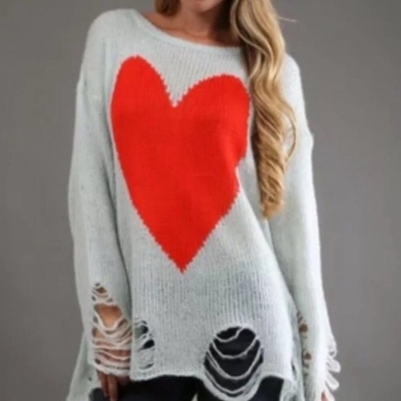 Wildfox big heart Lennon distressed sweater - Picture 3 of 6
